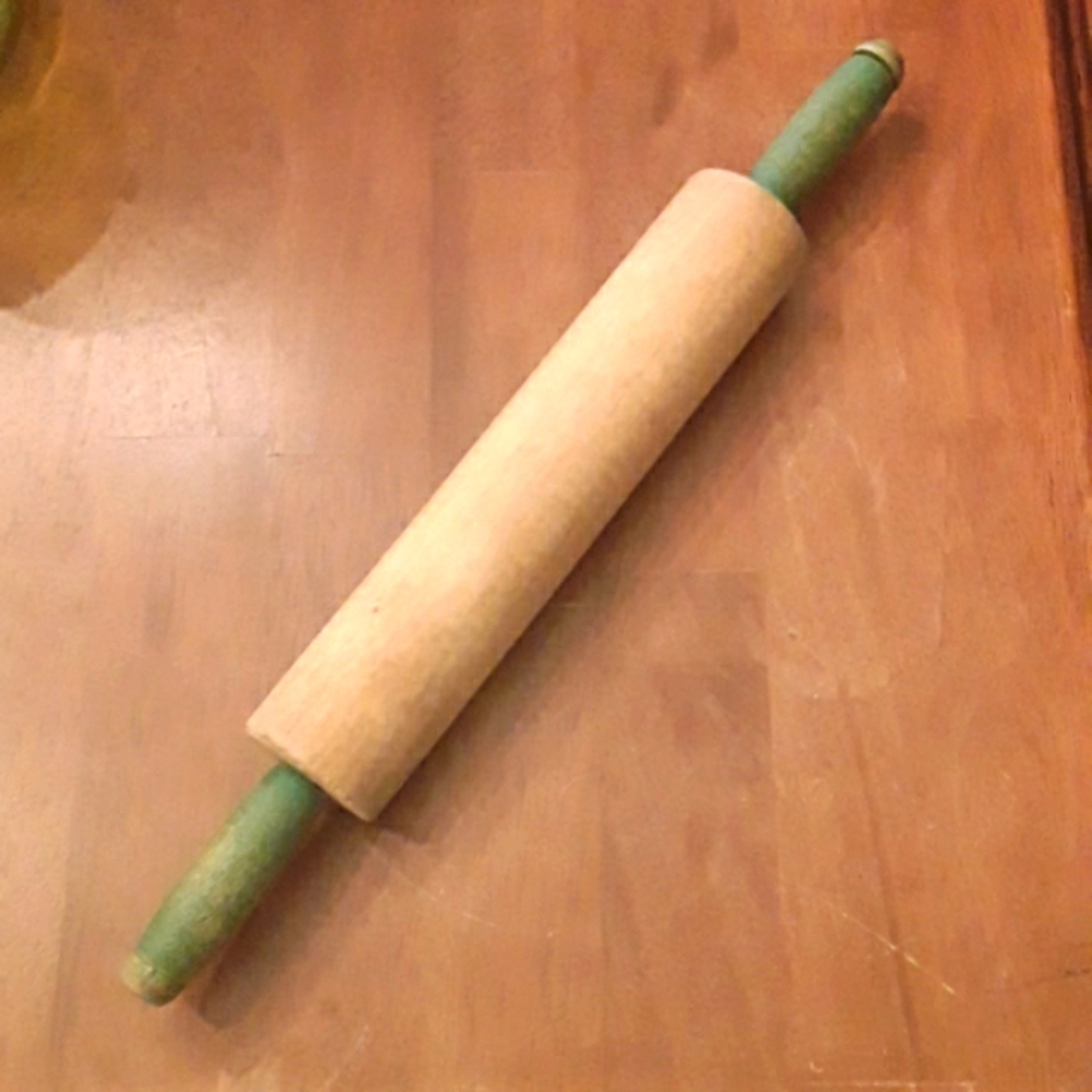 Vintage Rolling Pin w/ Green Handles.  15 1/2 inches long